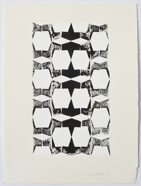 Betwixt and Between No 4, 2016, Ink and pencil on paper, 38 x 28,5 cm