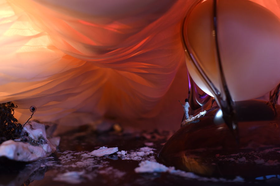 Verteidigung der Blase II, 2020, Pigment print, 74 x 104 cm